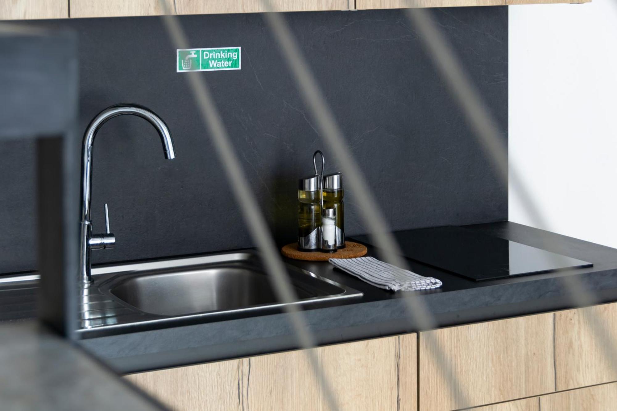 Aprica16 Loft House Milano Apartment ภายนอก รูปภาพ