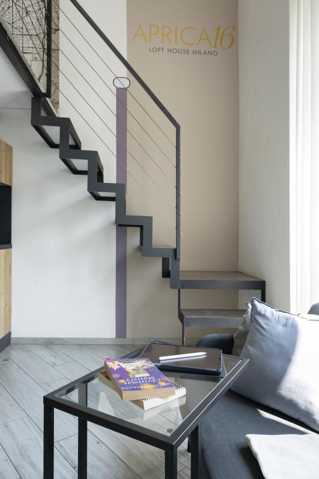 Aprica16 Loft House Milano Apartment ภายนอก รูปภาพ