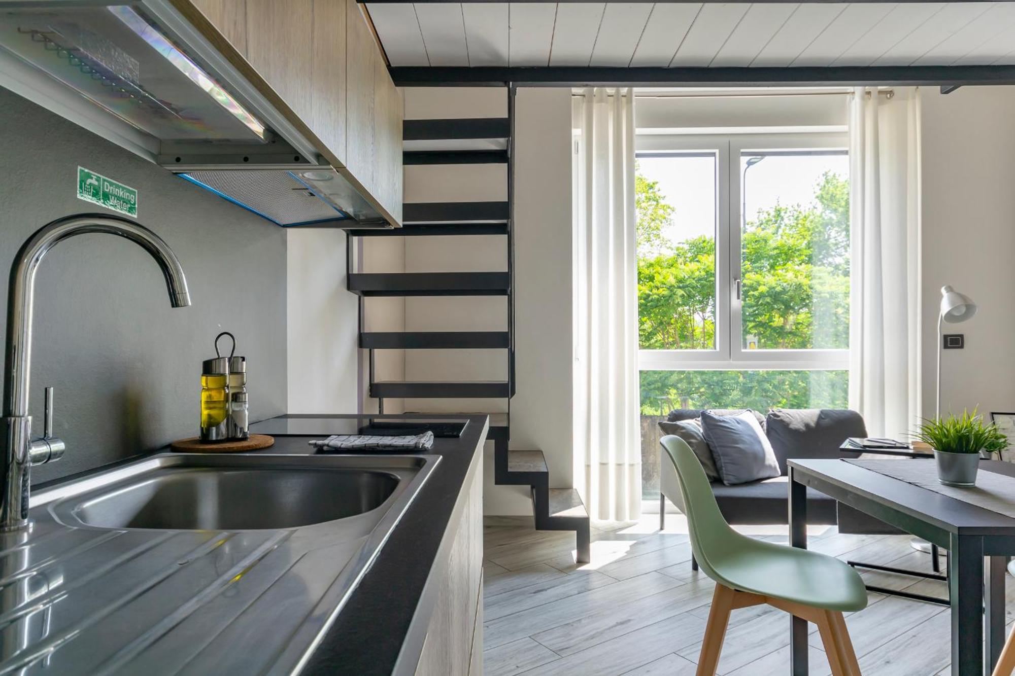 Aprica16 Loft House Milano Apartment ภายนอก รูปภาพ